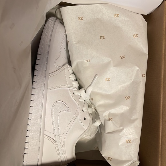 Air Jordan 1 low extra white size 6 - Picture 2 of 7